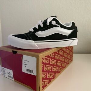 Vans Knu Skool Black & White Shoes